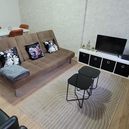 Au Pied Du Theatre Apartman Verviers Kültér fotó